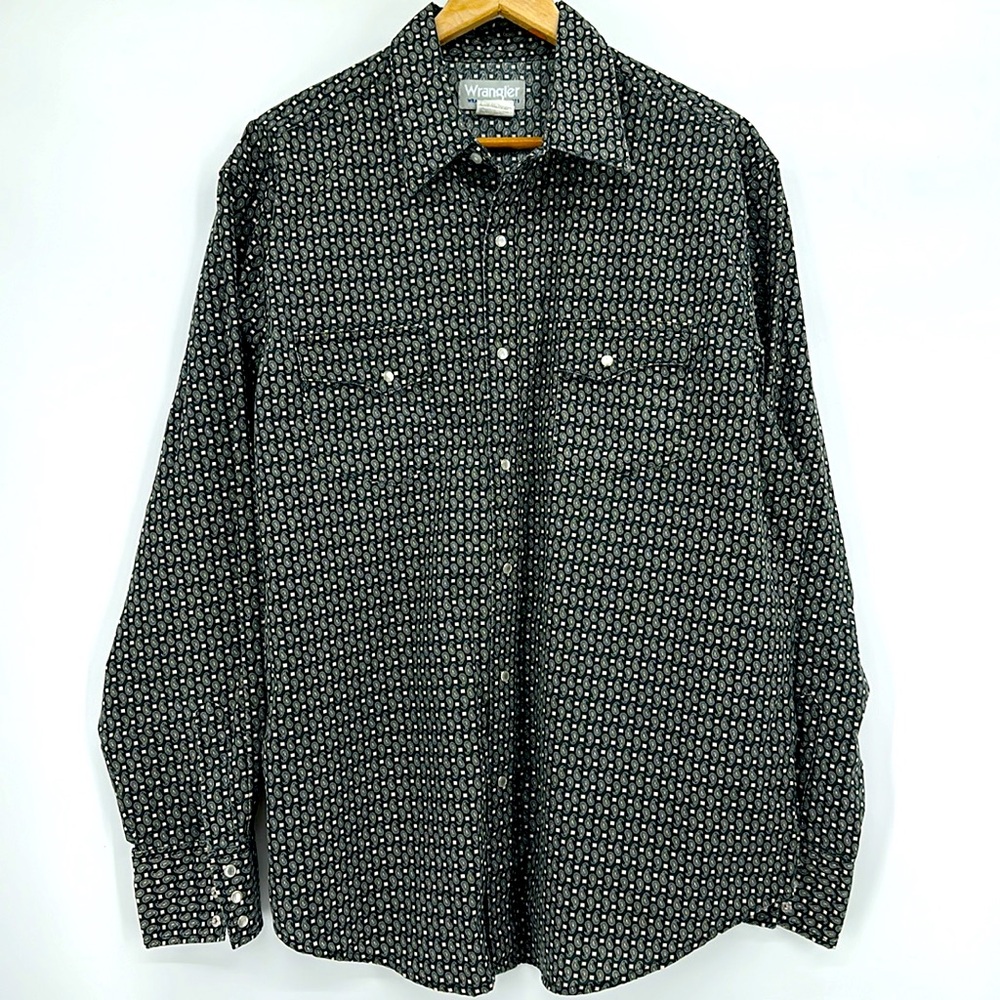 Wrangler Wrancher Pearl  Snaps Button Down long sleeve shirt